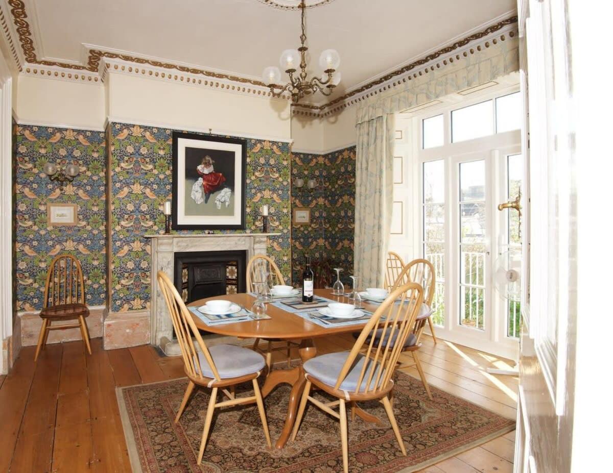 Spacious Town House With Swimming Pool Πλίμουθ Εξωτερικό φωτογραφία