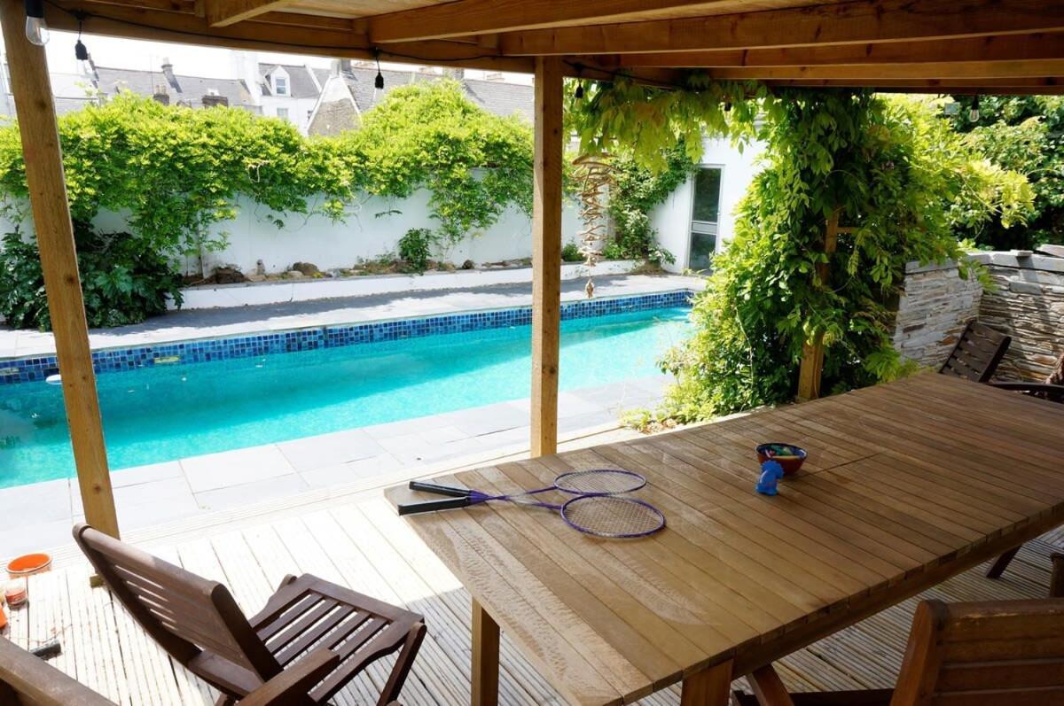 Spacious Town House With Swimming Pool Πλίμουθ Εξωτερικό φωτογραφία
